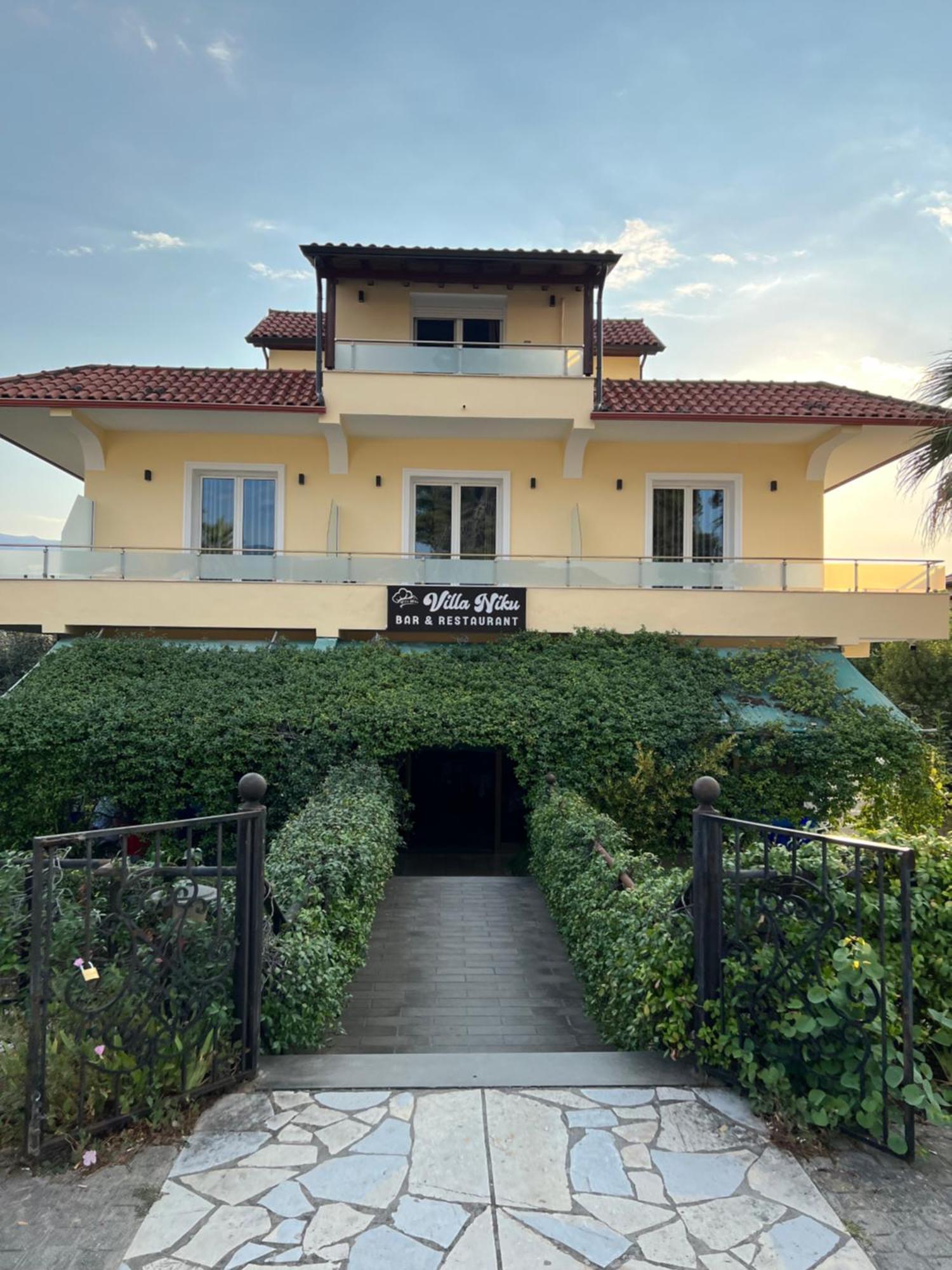 Villa Niku Berat Exterior photo